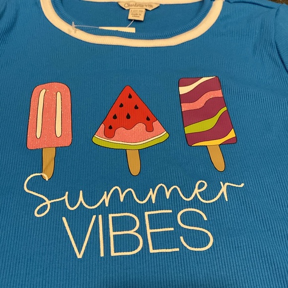 Cute Top - Picture 2 of 5